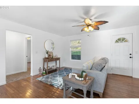 230 Haussler Road Kelso WA 98626