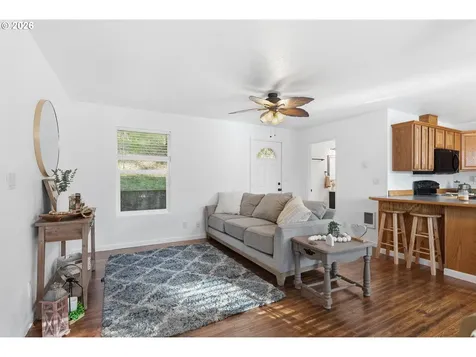 230 Haussler Road Kelso WA 98626