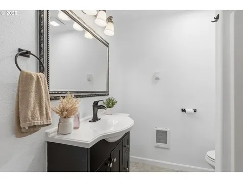 230 Haussler Road Kelso WA 98626