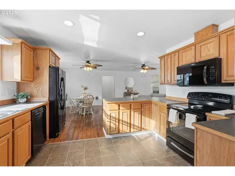230 Haussler Road Kelso WA 98626