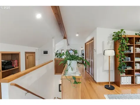 7150 SE Alder Street Portland OR 97215