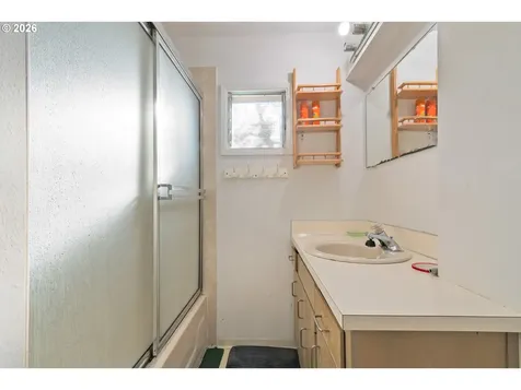 2064 Grant Street Eugene OR 97405