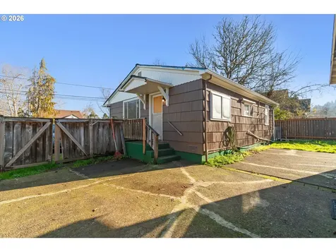 2064 Grant Street Eugene OR 97405