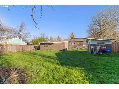2064 Grant Street Eugene OR 97405