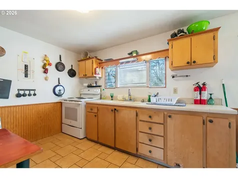 2064 Grant Street Eugene OR 97405