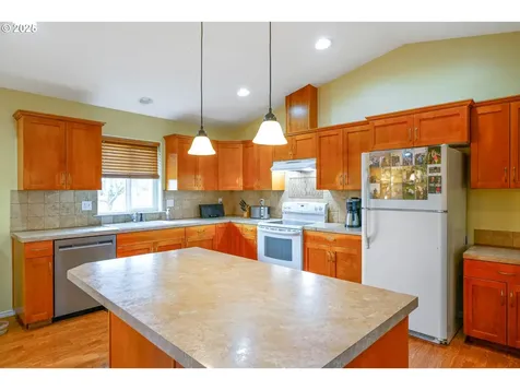 1625 Brown Street Woodburn OR 97071