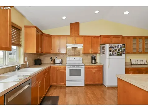 1625 Brown Street Woodburn OR 97071