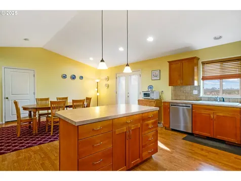 1625 Brown Street Woodburn OR 97071