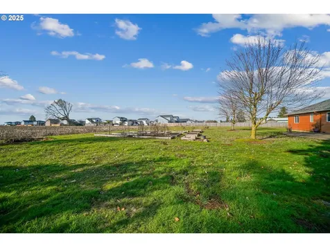 1625 Brown Street Woodburn OR 97071