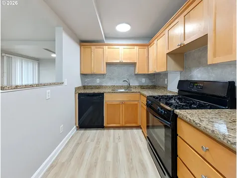 1205 SW Cardinell Drive Portland OR 97201