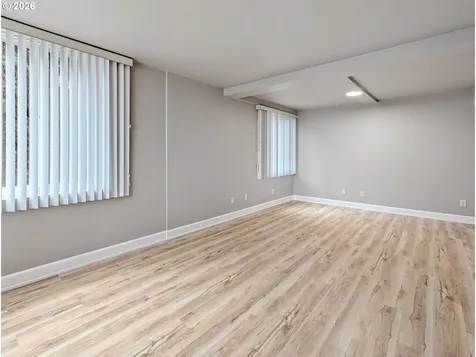 1205 SW Cardinell Drive Portland OR 97201