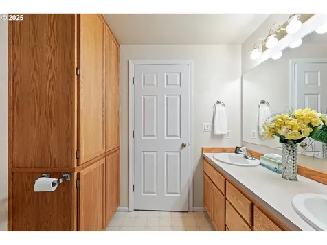 1623 Oak Patch Road Eugene OR 97402