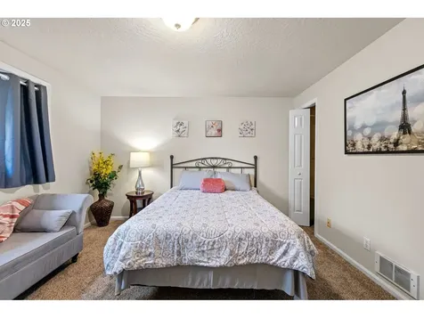 1623 Oak Patch Road Eugene OR 97402