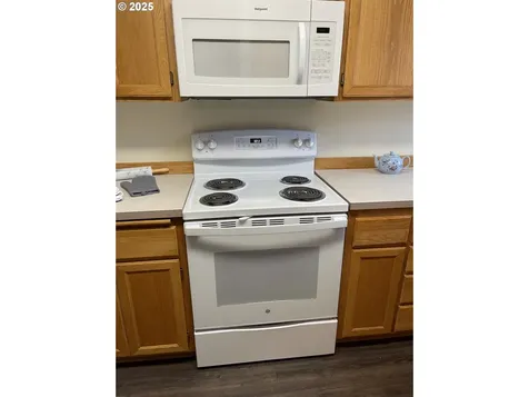 1623 Oak Patch Road Eugene OR 97402