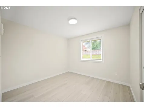 10705 NE 90th Street Vancouver WA 98662