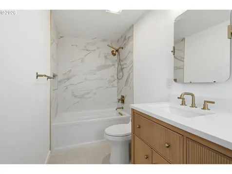 3995 X Street Washougal WA 98671