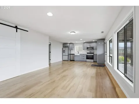 3995 X Street Washougal WA 98671