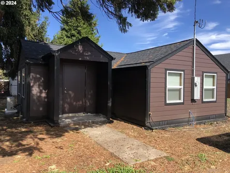 345 S 38th Street Springfield OR 97478