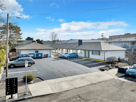 1904 SE 80th Avenue Portland OR 97215
