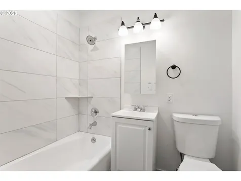 1904 SE 80th Avenue Portland OR 97215