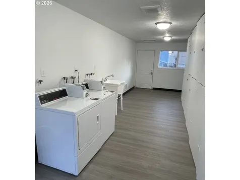 1904 SE 80th Avenue Portland OR 97215