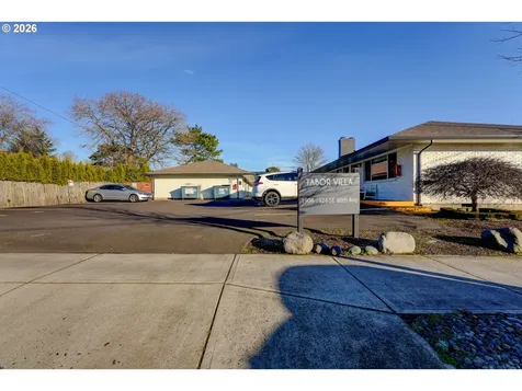 1904 SE 80th Avenue Portland OR 97215