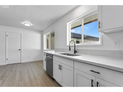 1904 SE 80th Avenue Portland OR 97215