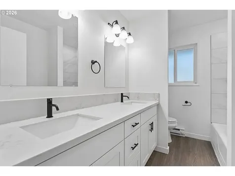 1904 SE 80th Avenue Portland OR 97215