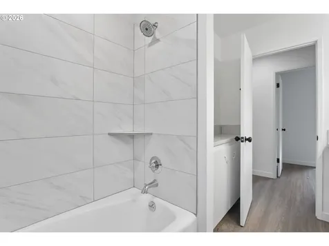 1904 SE 80th Avenue Portland OR 97215