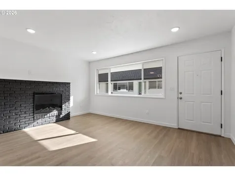 1904 SE 80th Avenue Portland OR 97215