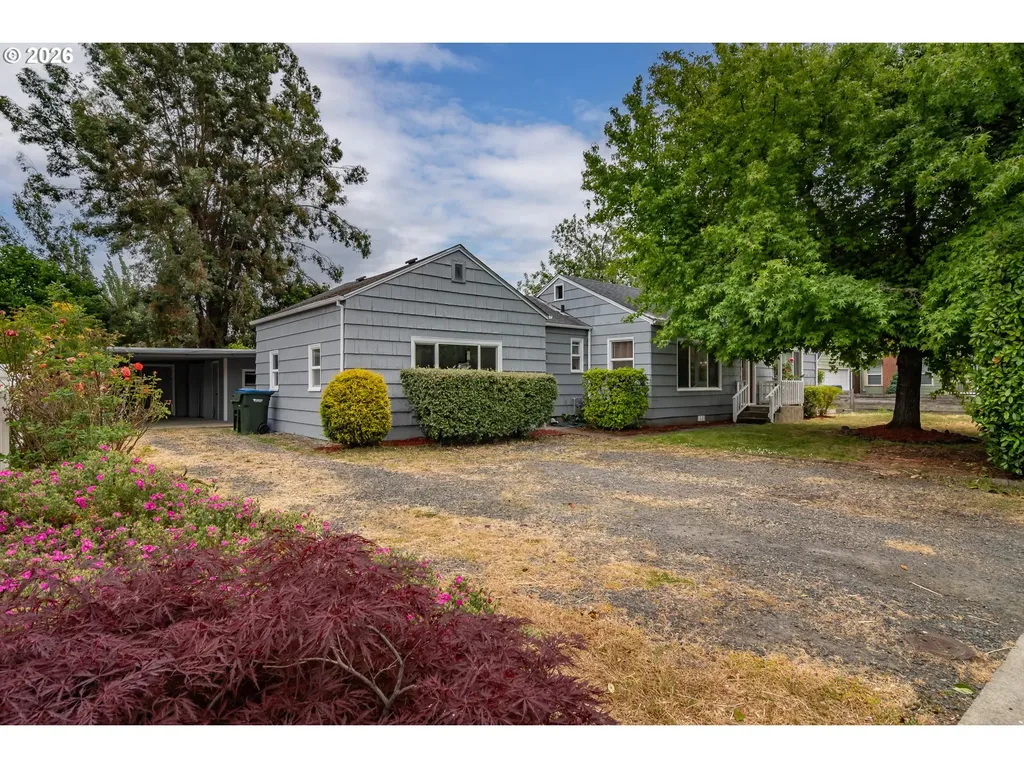 461 W Broccoli Street Roseburg OR 97471