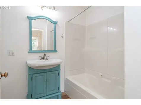 461 W Broccoli Street Roseburg OR 97471