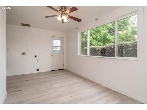 461 W Broccoli Street Roseburg OR 97471