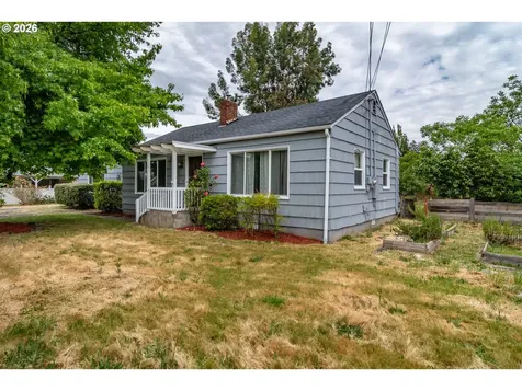 461 W Broccoli Street Roseburg OR 97471