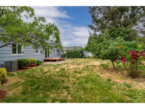 461 W Broccoli Street Roseburg OR 97471