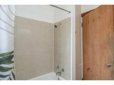 461 W Broccoli Street Roseburg OR 97471