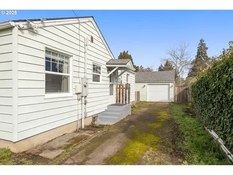 153 NW Rachel Street Hillsboro OR 97124