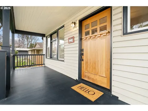 8925 N Hodge Avenue Portland OR 97203