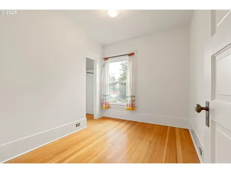 8925 N Hodge Avenue Portland OR 97203