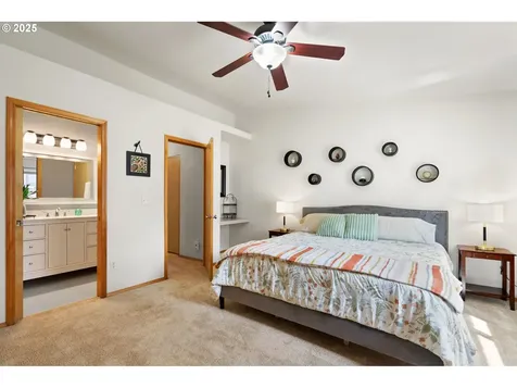 1178 NE 6th Street Gresham OR 97030