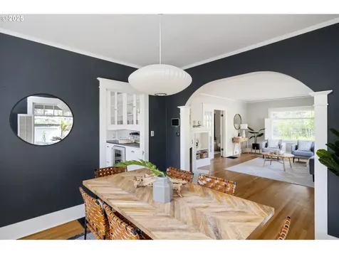 205 SE 32nd Avenue Portland OR 97214