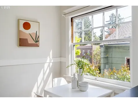 205 SE 32nd Avenue Portland OR 97214