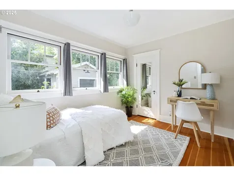 205 SE 32nd Avenue Portland OR 97214