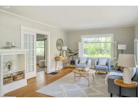 205 SE 32nd Avenue Portland OR 97214