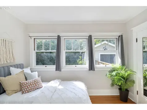 205 SE 32nd Avenue Portland OR 97214
