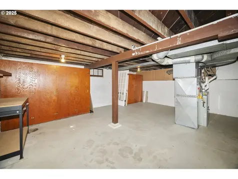 205 SE 32nd Avenue Portland OR 97214