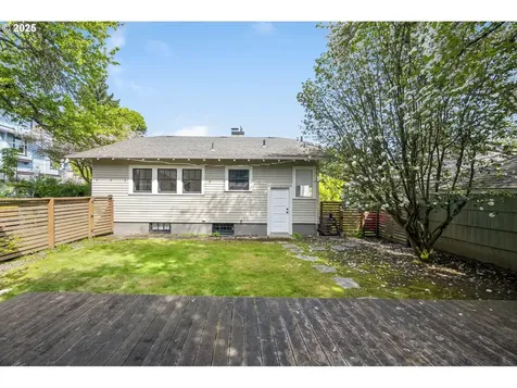 205 SE 32nd Avenue Portland OR 97214