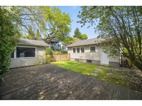 205 SE 32nd Avenue Portland OR 97214