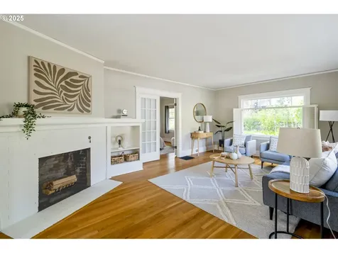 205 SE 32nd Avenue Portland OR 97214