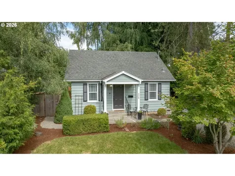 928 SE Davis Street Mcminnville OR 97128